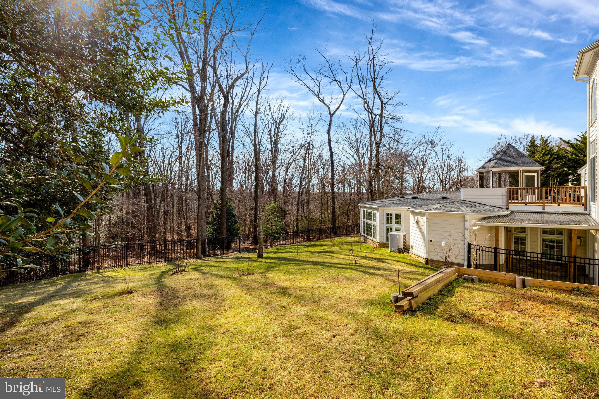 CEDAR CHASE - Residential