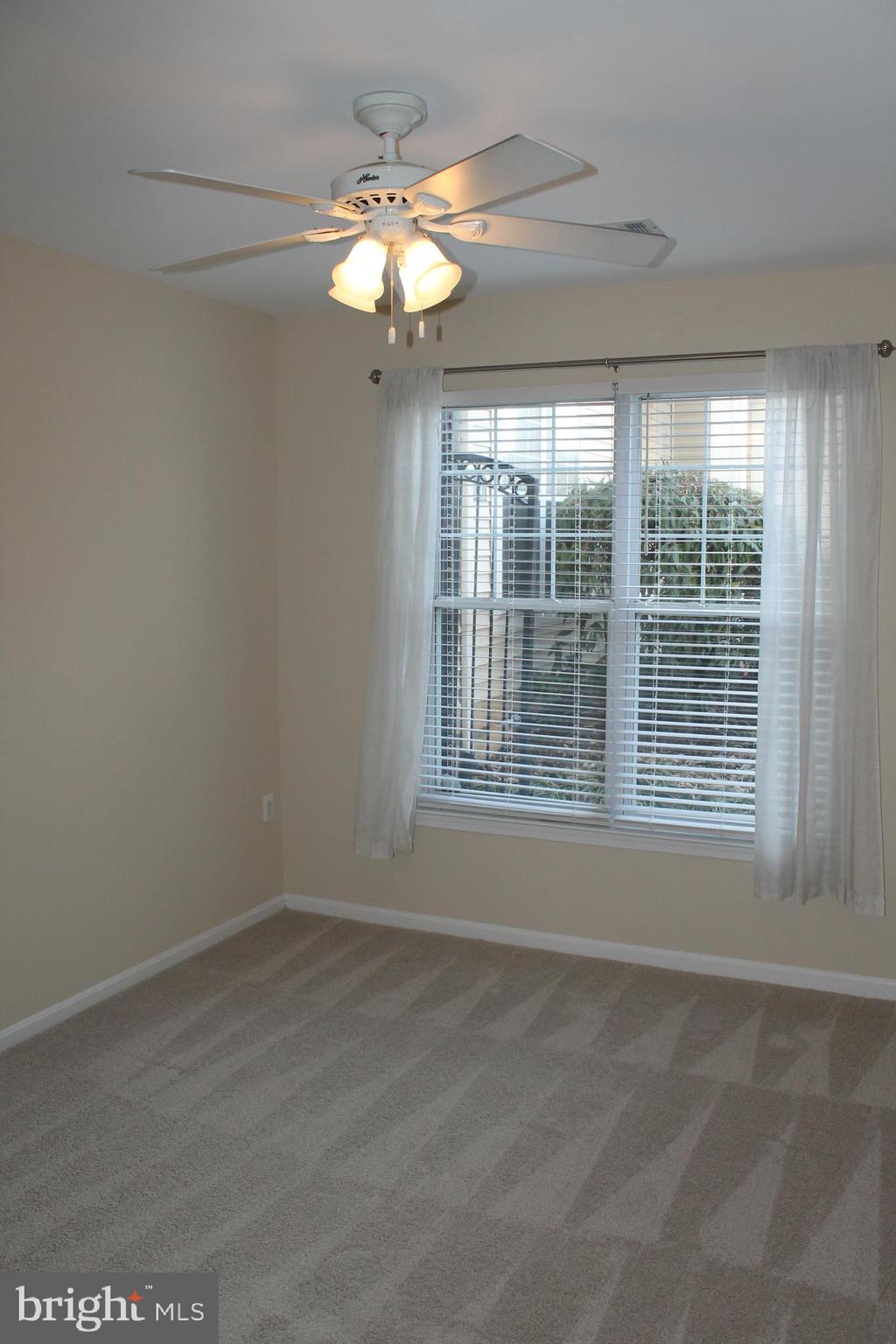 FAIRFAX RIDGE CONDOS - Residential Lease