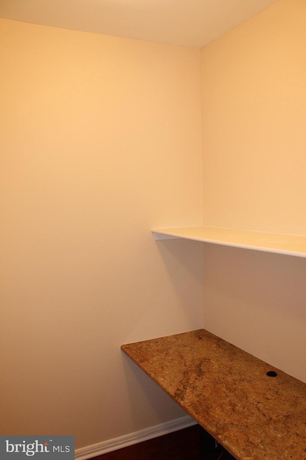 FAIRFAX RIDGE CONDOS - Residential Lease