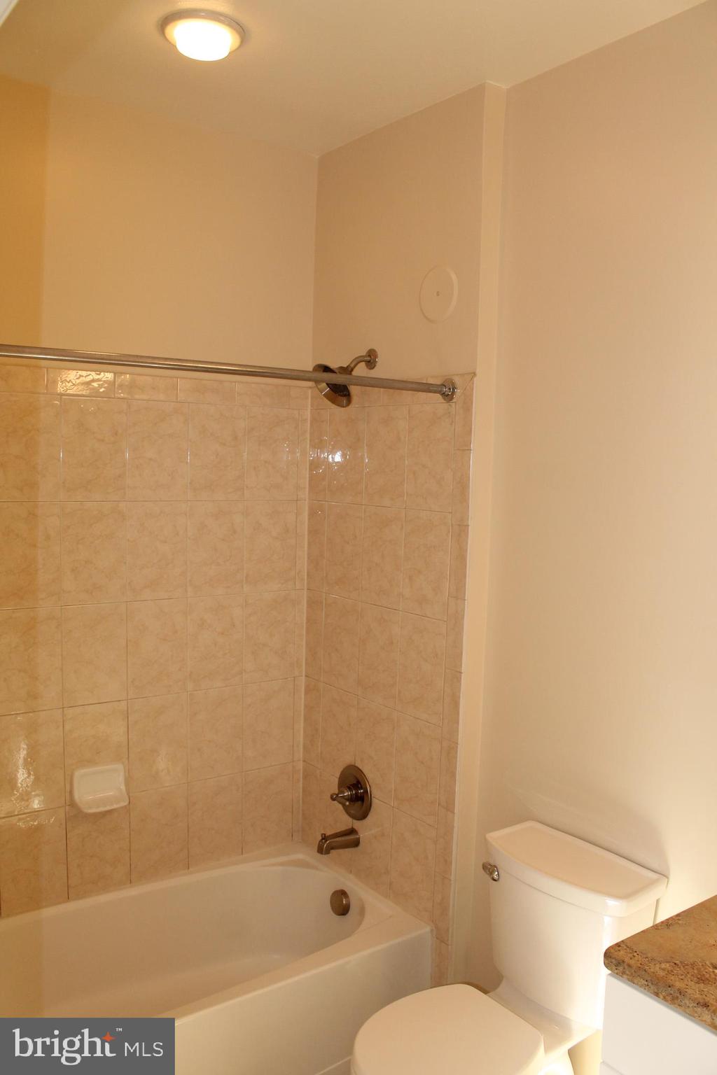 FAIRFAX RIDGE CONDOS - Residential Lease