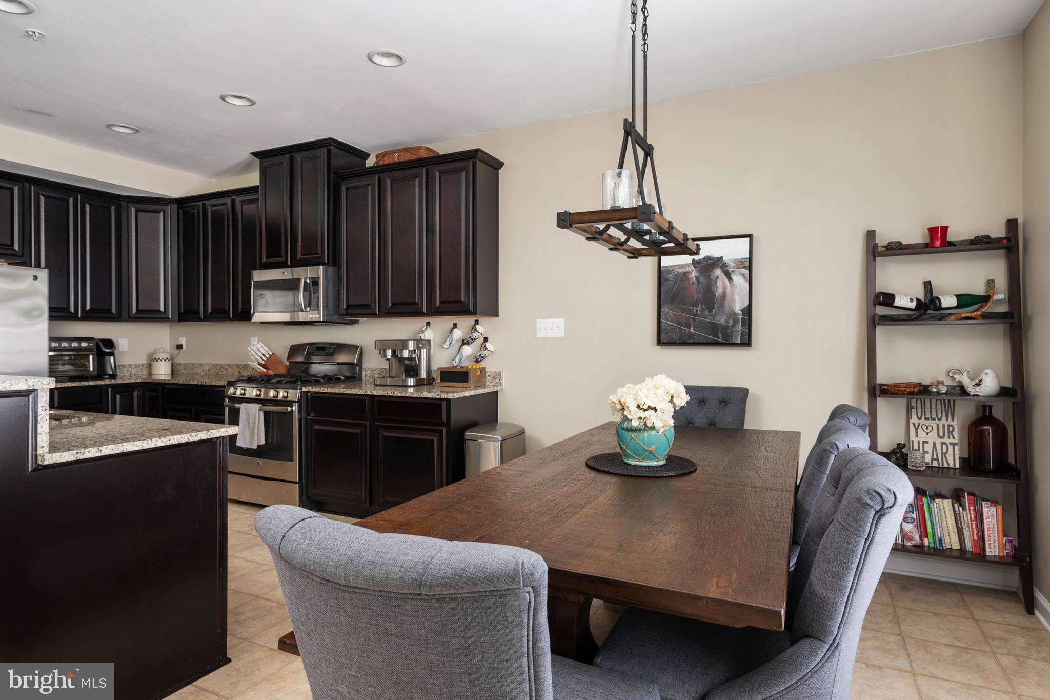TOWN CENTER COMMONS - Residential