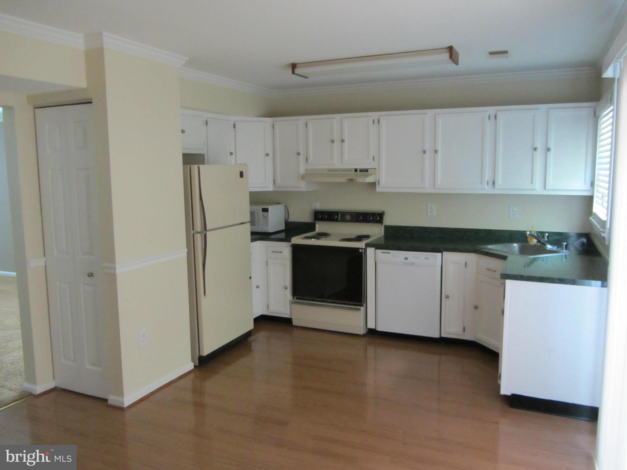 RIVERCHASE - Residential Lease