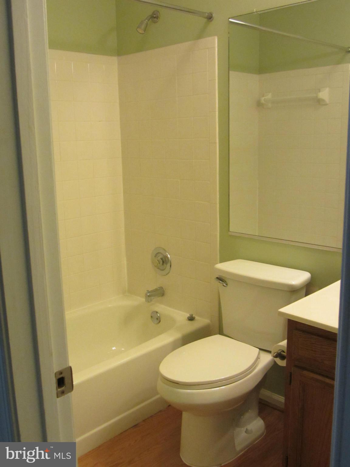 RIVERCHASE - Residential Lease