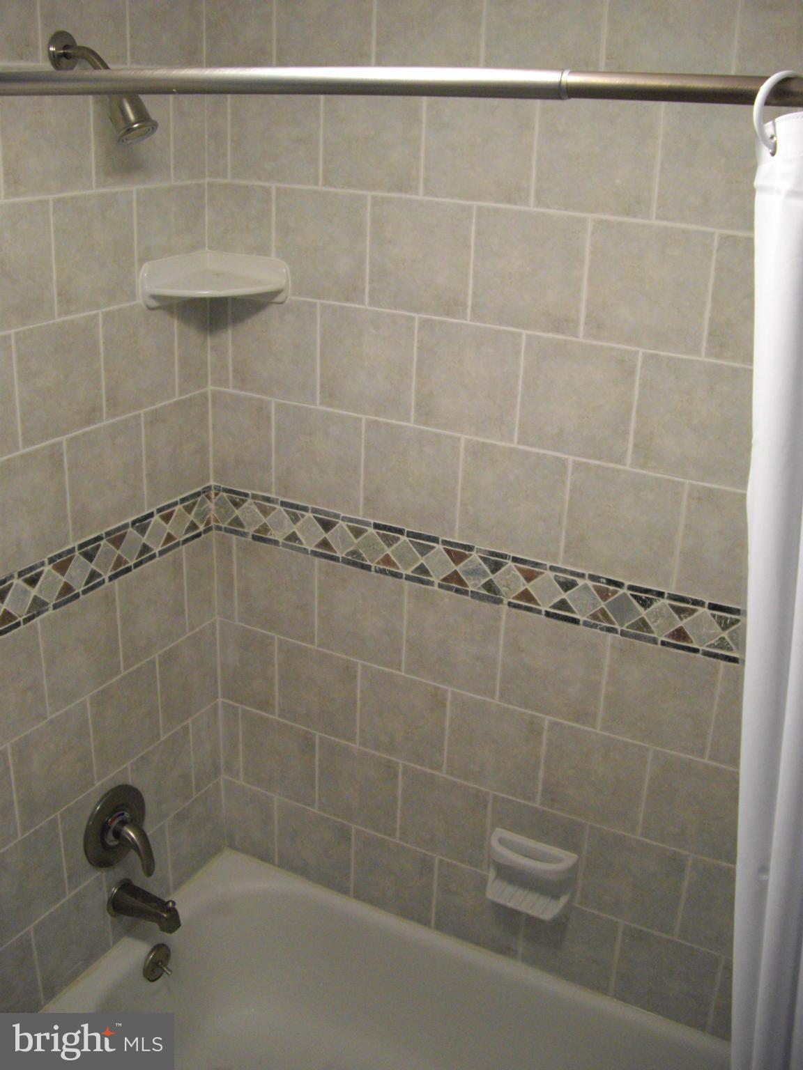 RIVERCHASE - Residential Lease