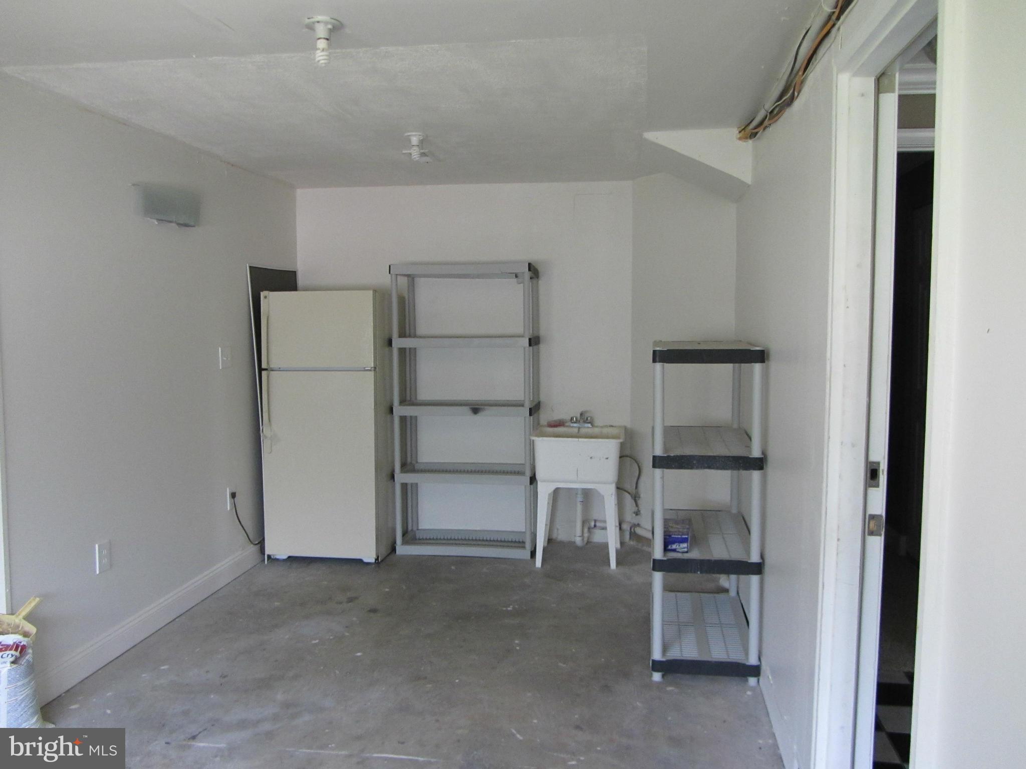 RIVERCHASE - Residential Lease