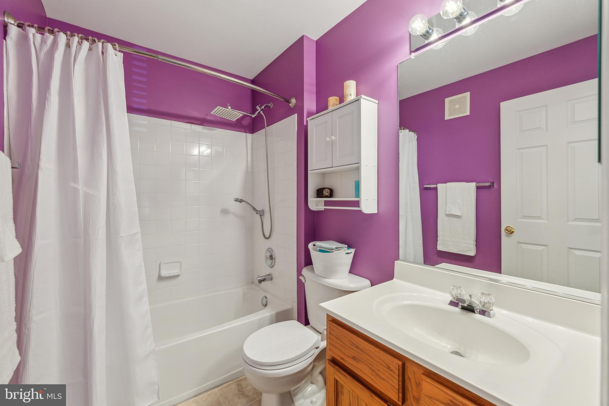 AMBER SPRING CONDOMINIUMS - Residential