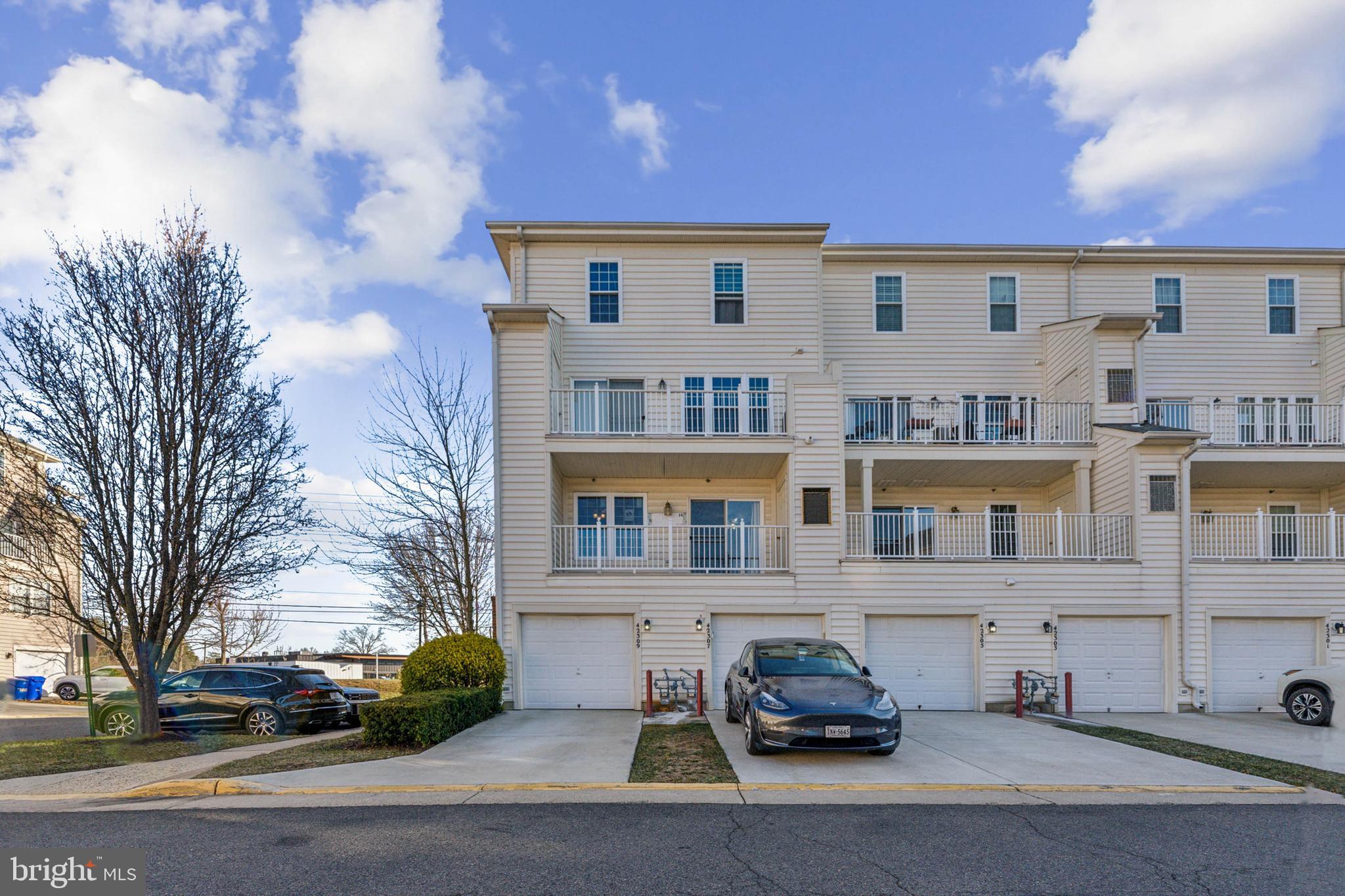 AMBER SPRING CONDOMINIUMS - Residential