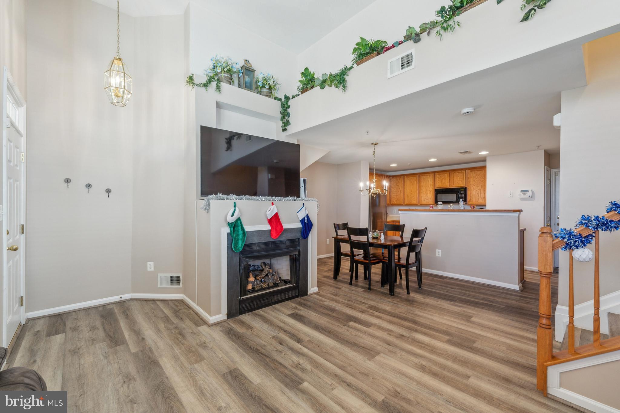 AMBER SPRING CONDOMINIUMS - Residential