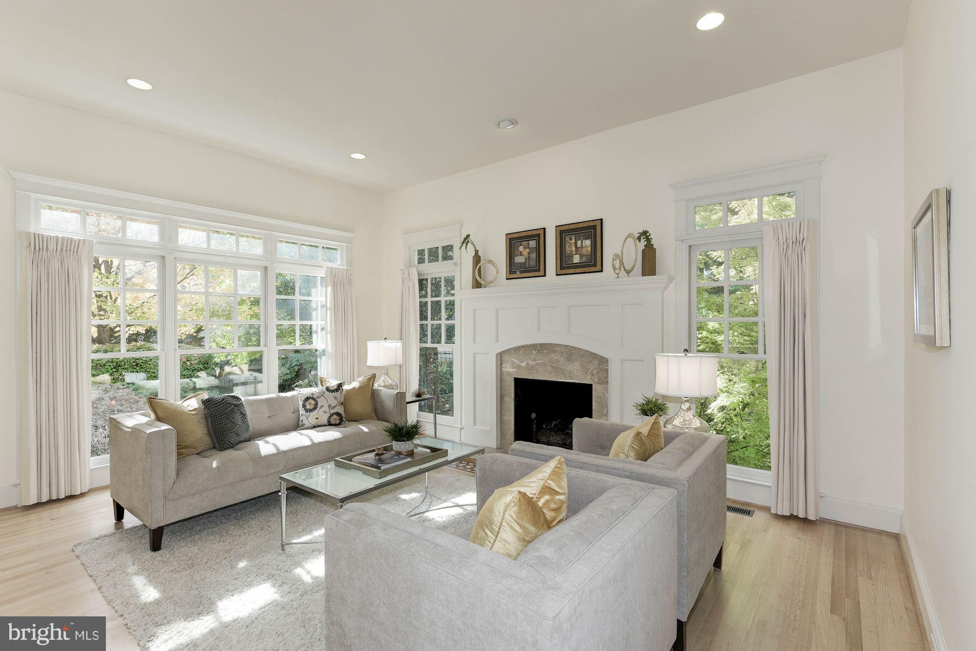 ROCK SPRING - Residential