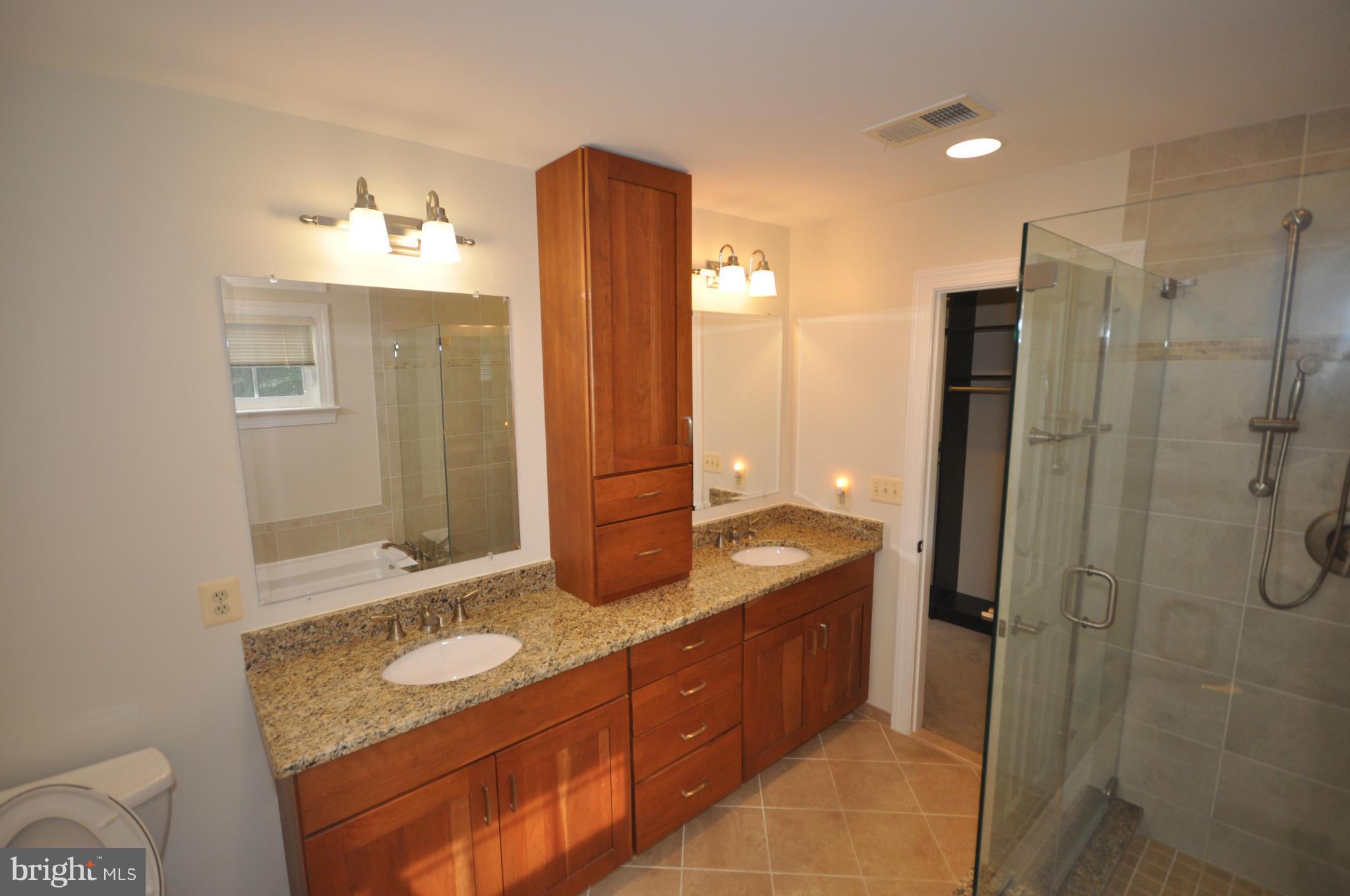 COLCHESTER HUNT - Residential Lease