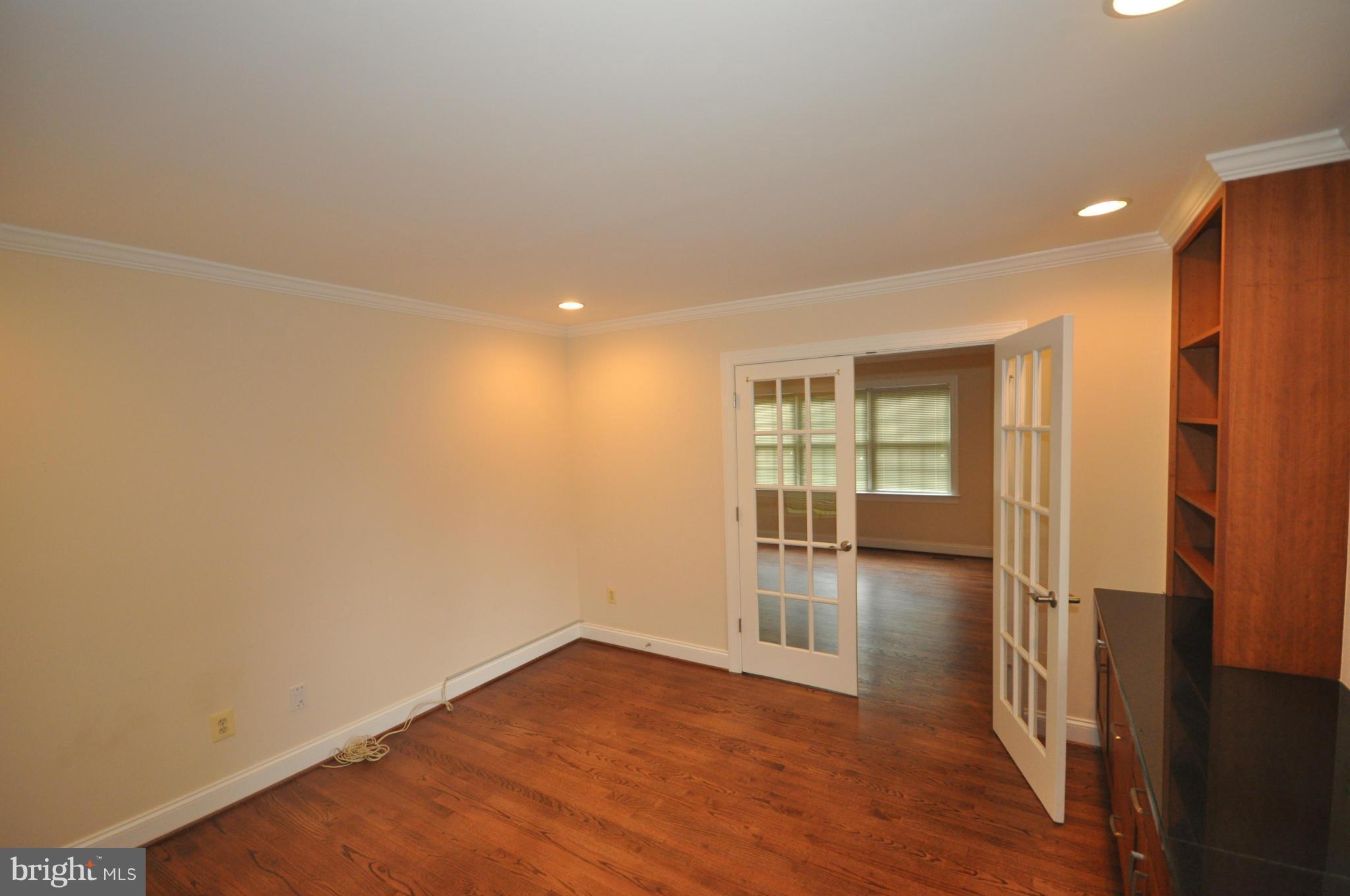 COLCHESTER HUNT - Residential Lease