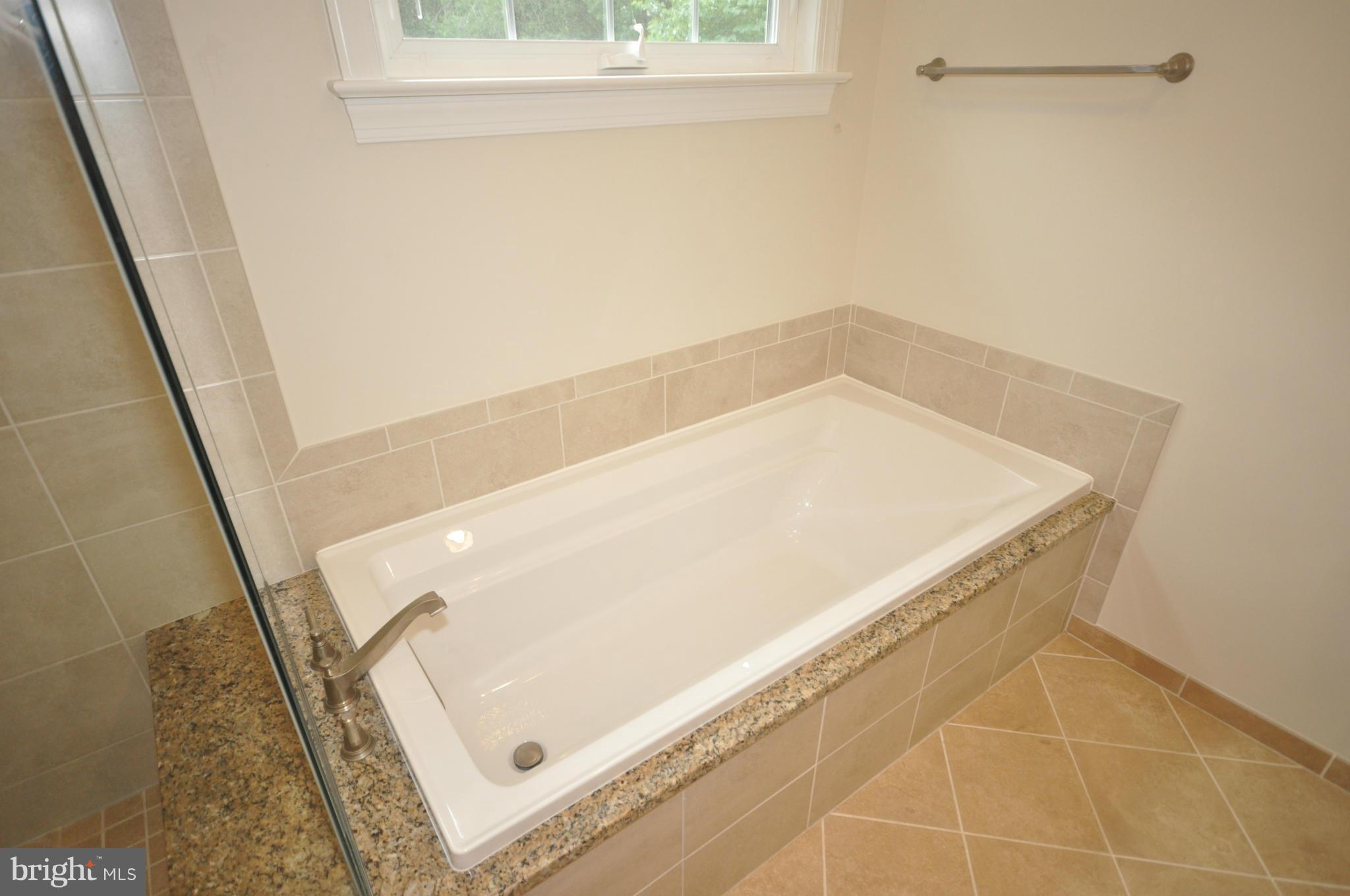 COLCHESTER HUNT - Residential Lease