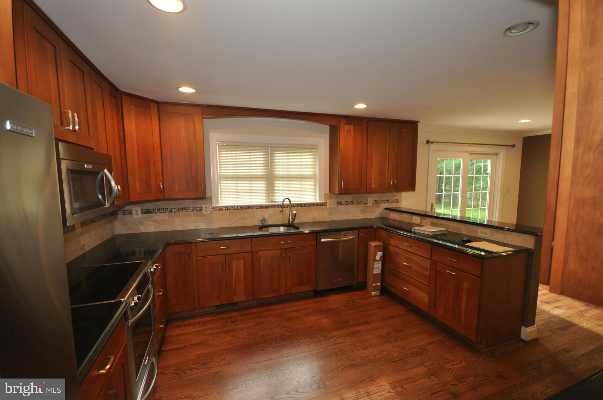 COLCHESTER HUNT - Residential Lease