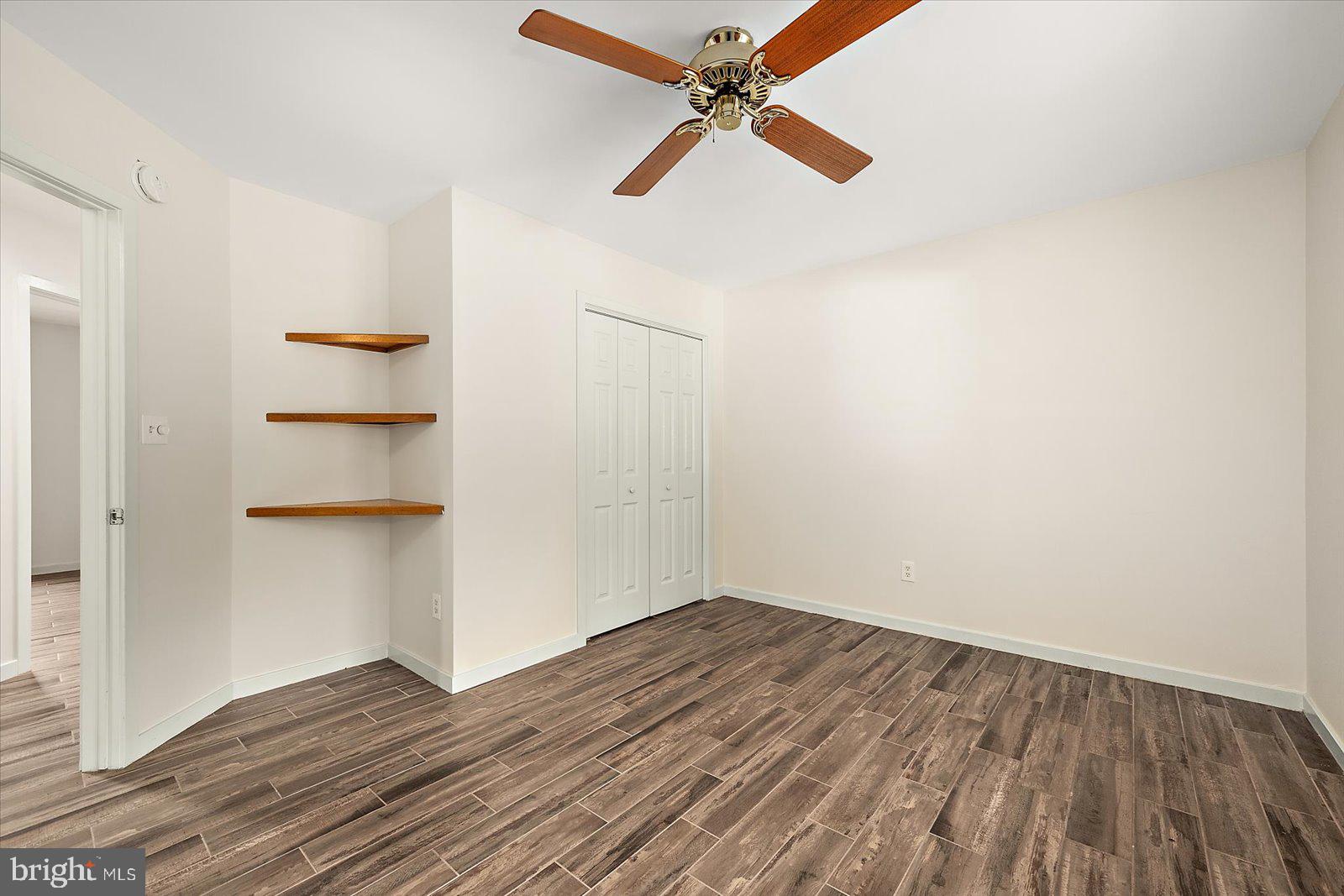 STRAY FOX - Residential