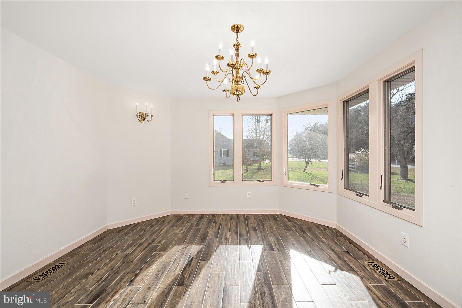 STRAY FOX - Residential