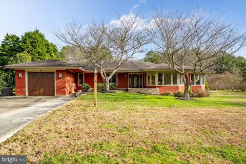 8814 HUNTING HOUND ROAD BERLIN MD 21811