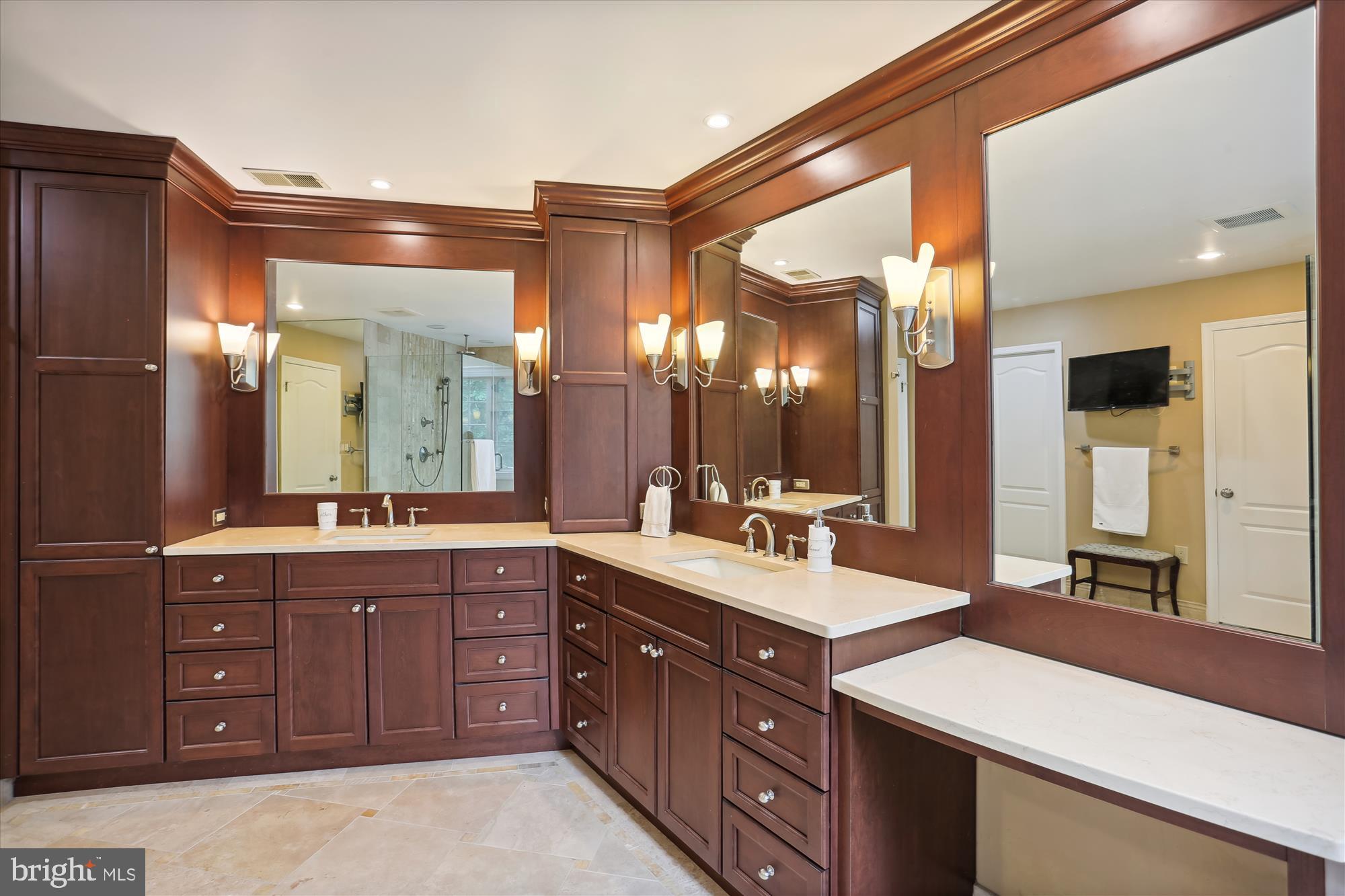 BRADLEY FARMS - Residential