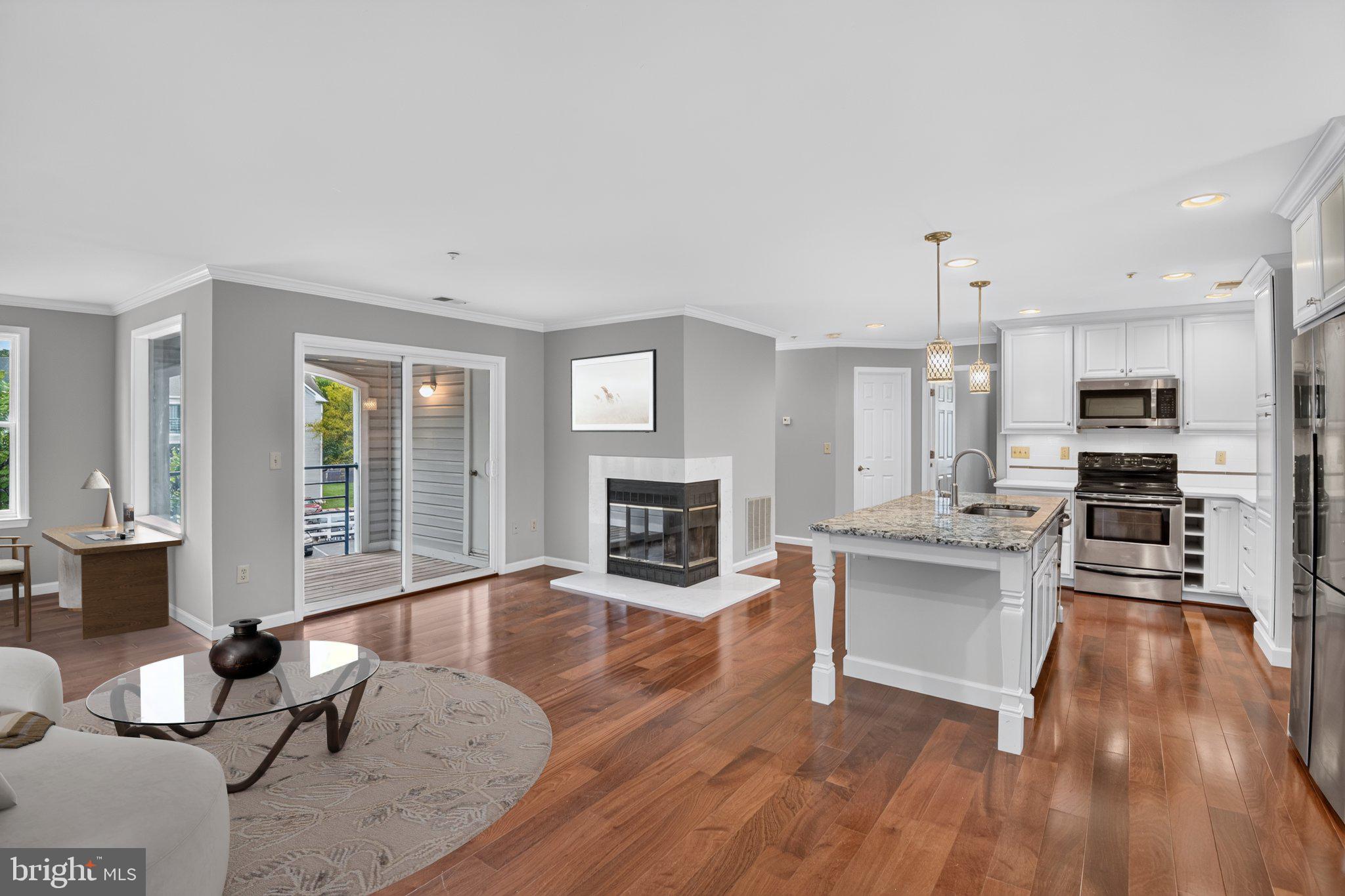 20 GREYSTONE COURT E