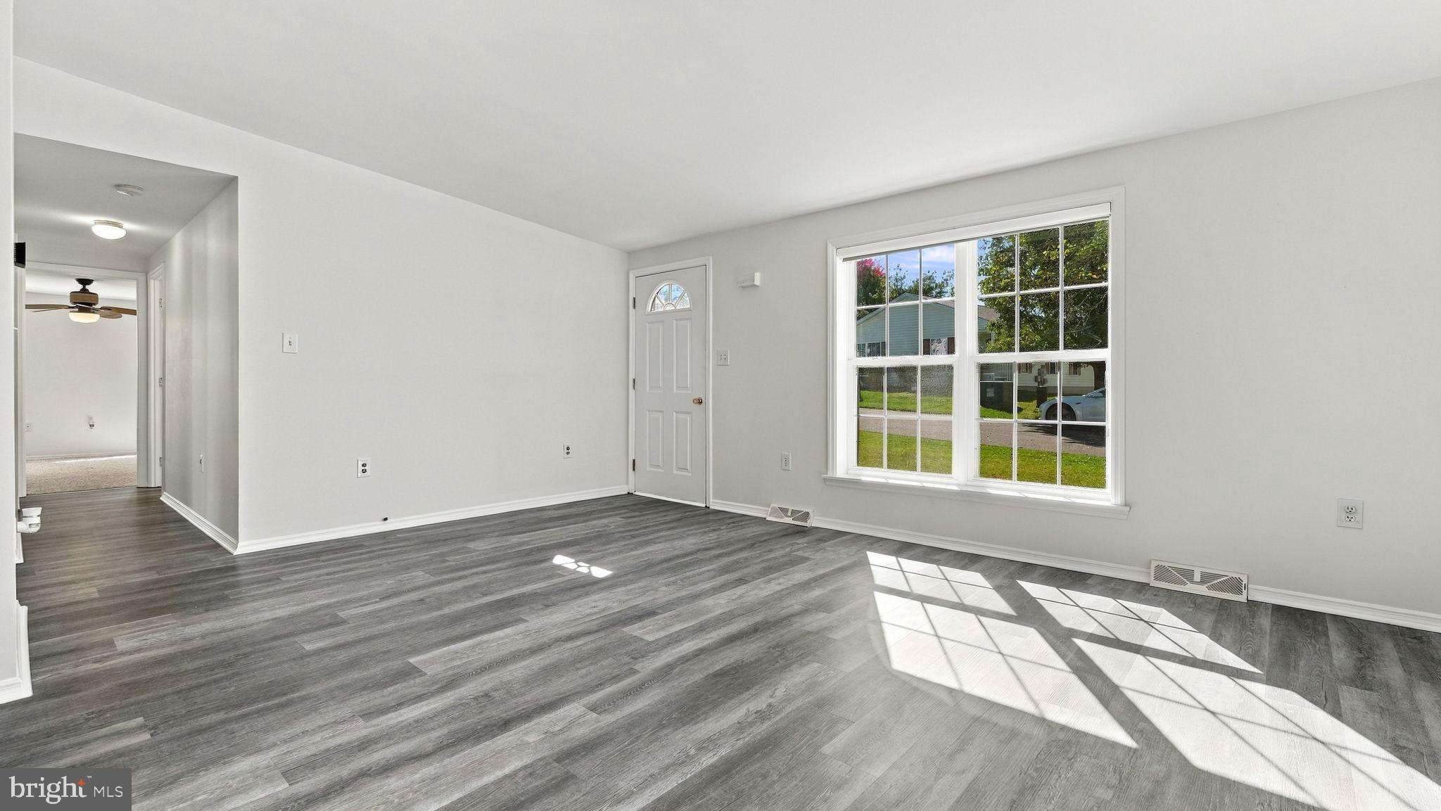 2037 HIGHLAND COURT