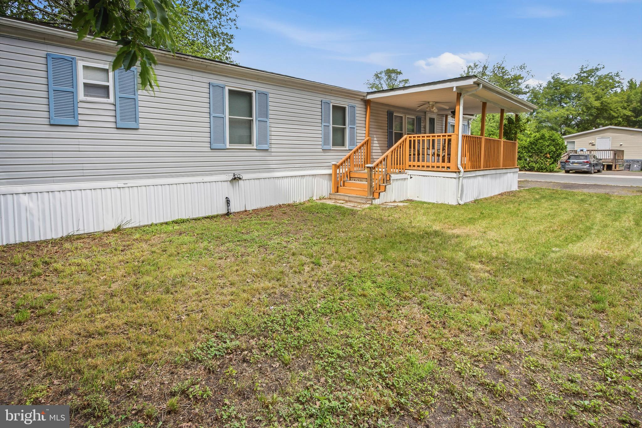 1976 N EAST AVENUE 122