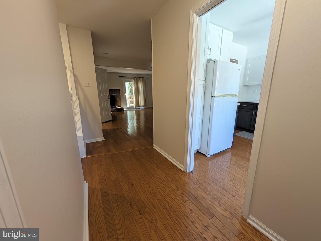 8241 CLIFTON FARM COURT
