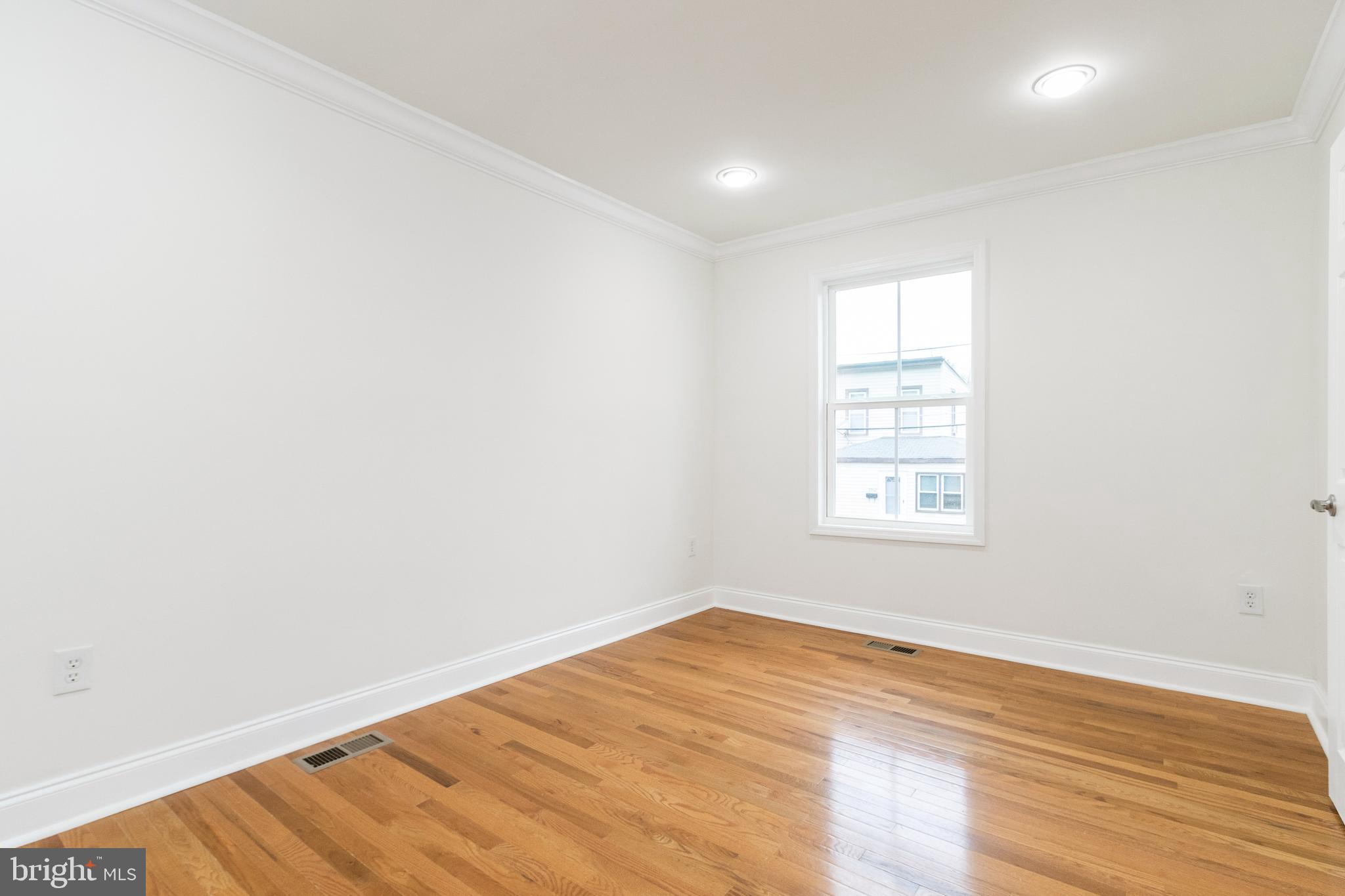 CAPITOL HEIGHTS - Residential