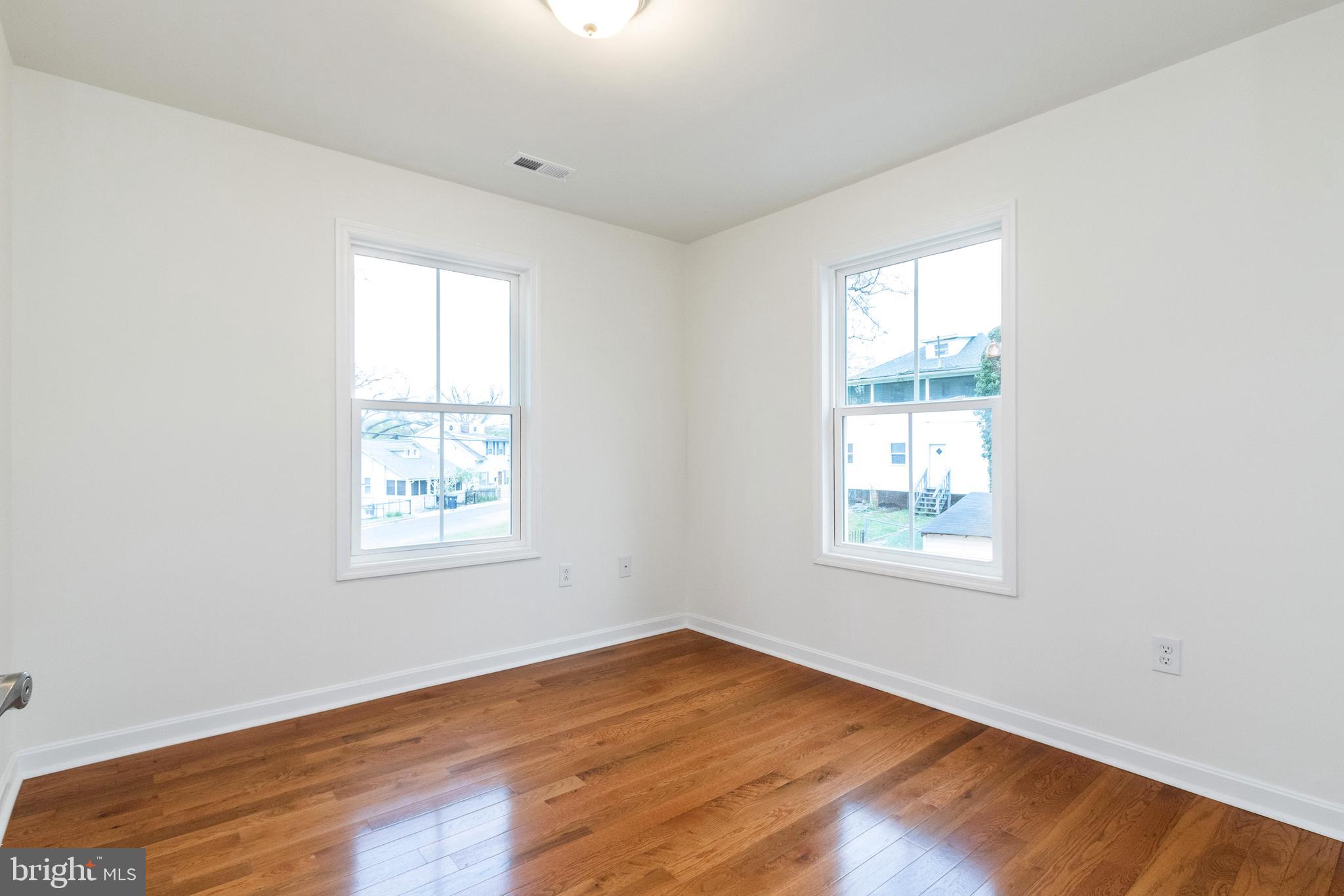 CAPITOL HEIGHTS - Residential