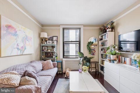 Condo For Rent - 2031 Locust Street #1205<br/> PHILADELPHIA, PA 19103