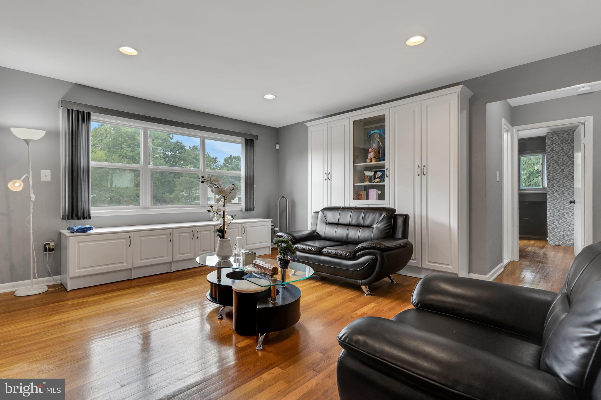 EDWARD ESTATES - Residential