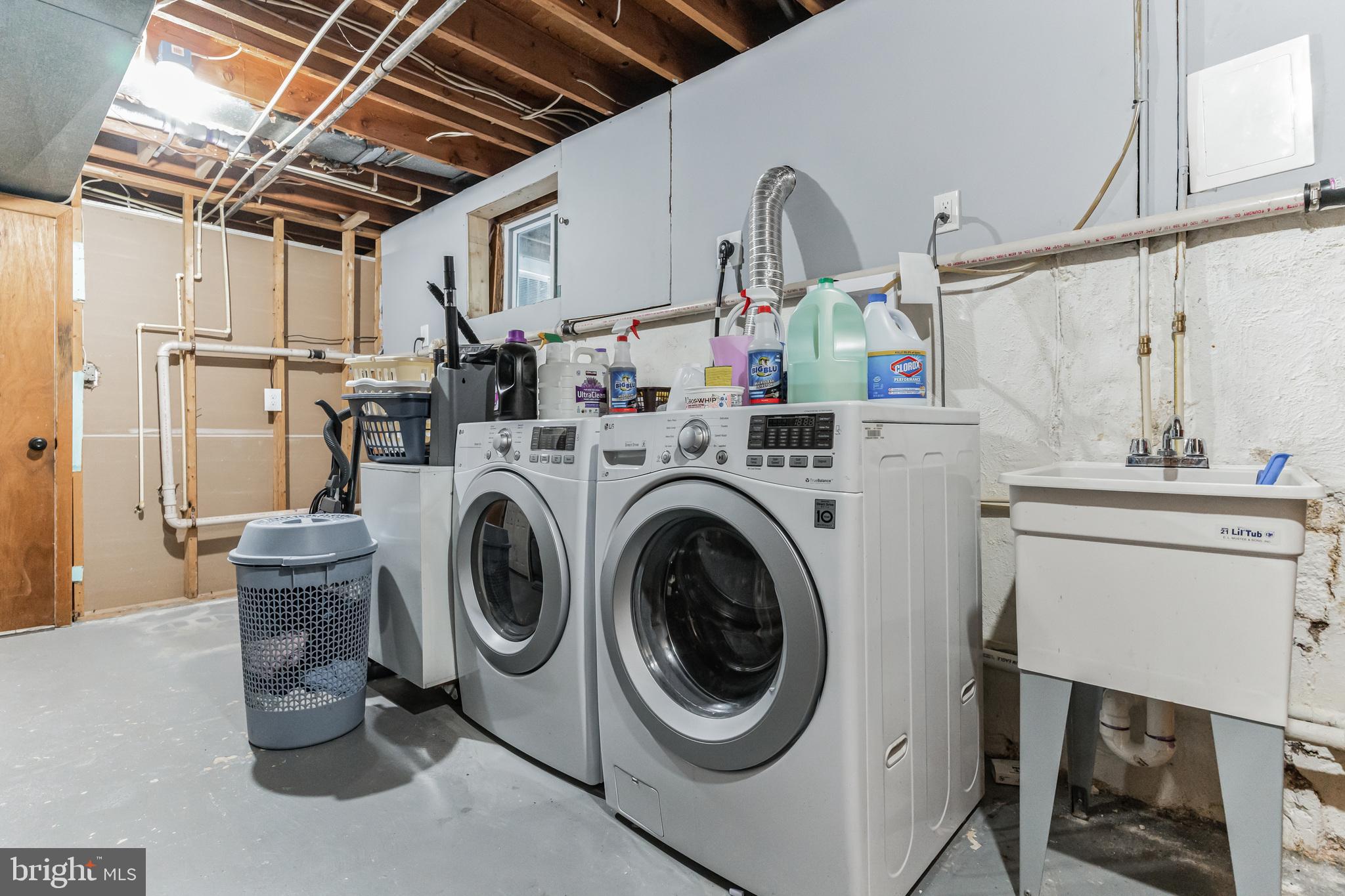 EDWARD ESTATES - Residential