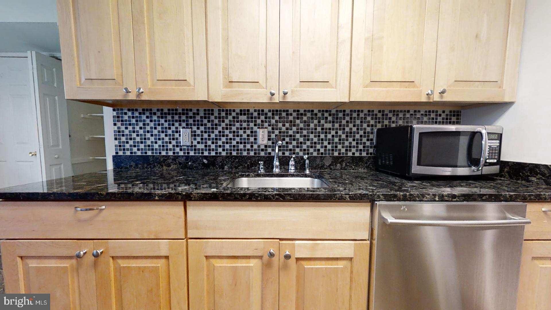 OAKTON - Residential Lease