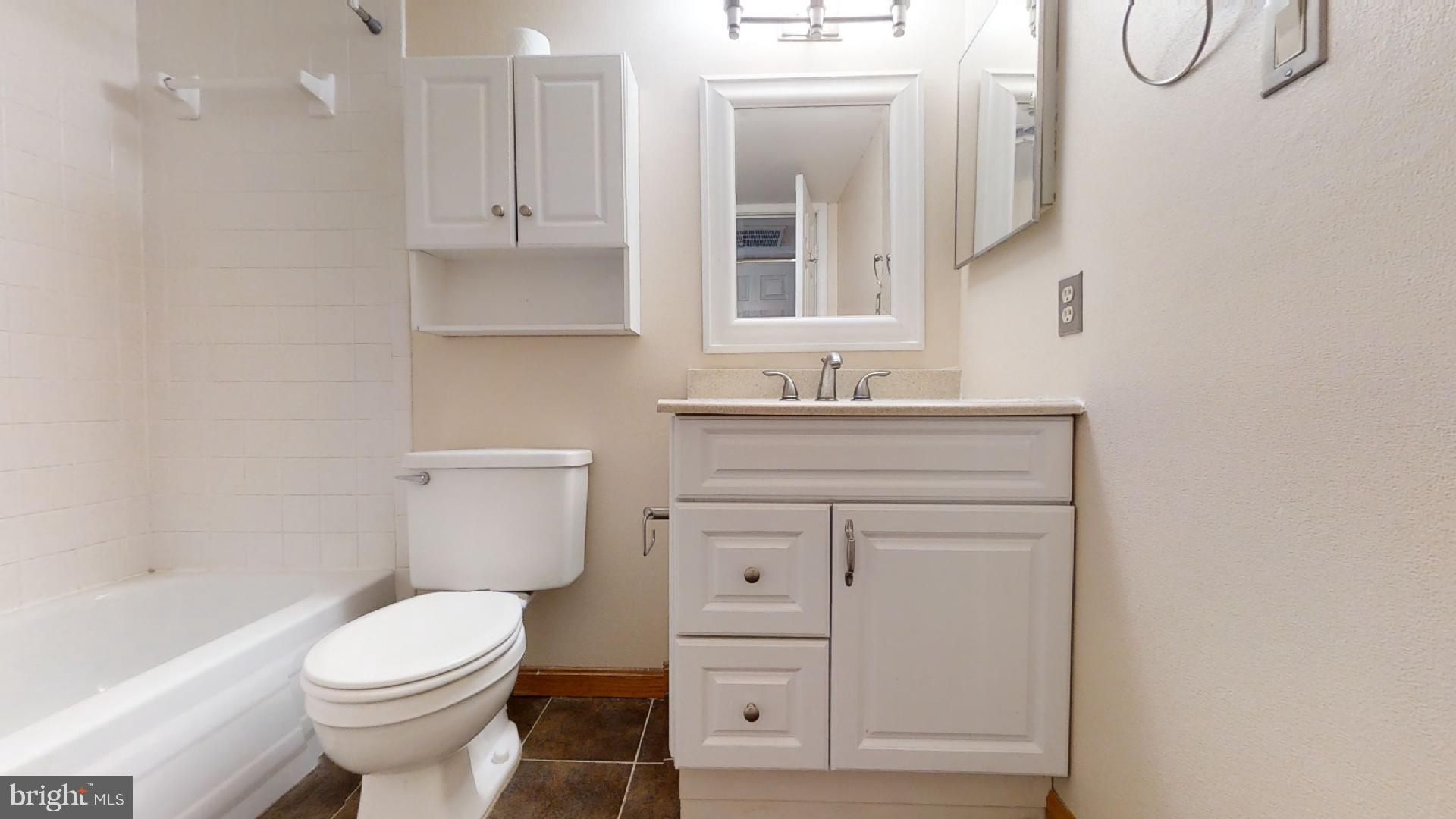 OAKTON - Residential Lease