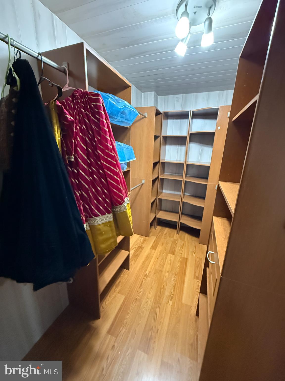 COVES - Residential Lease