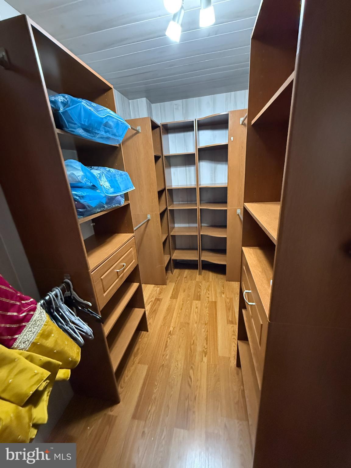 COVES - Residential Lease