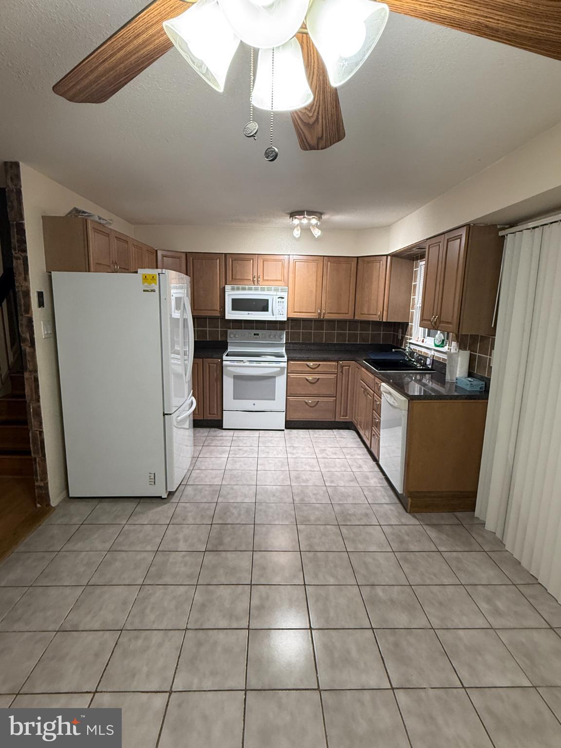 COVES - Residential Lease