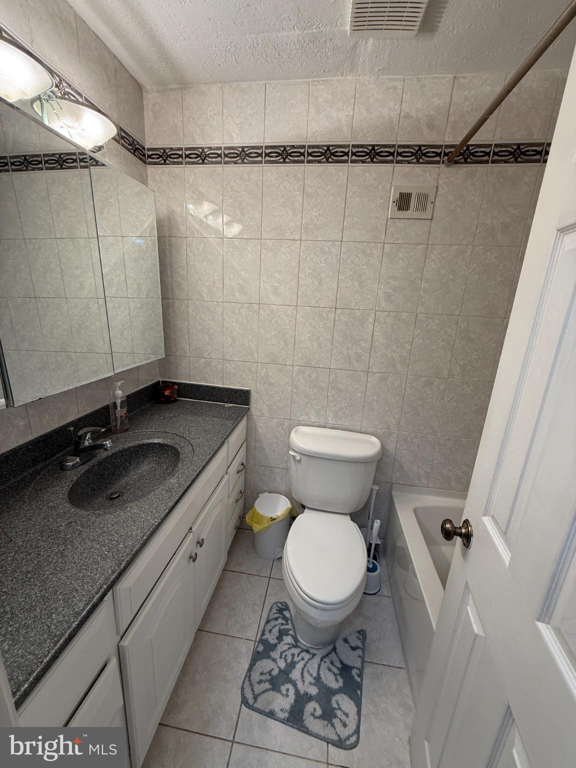 COVES - Residential Lease