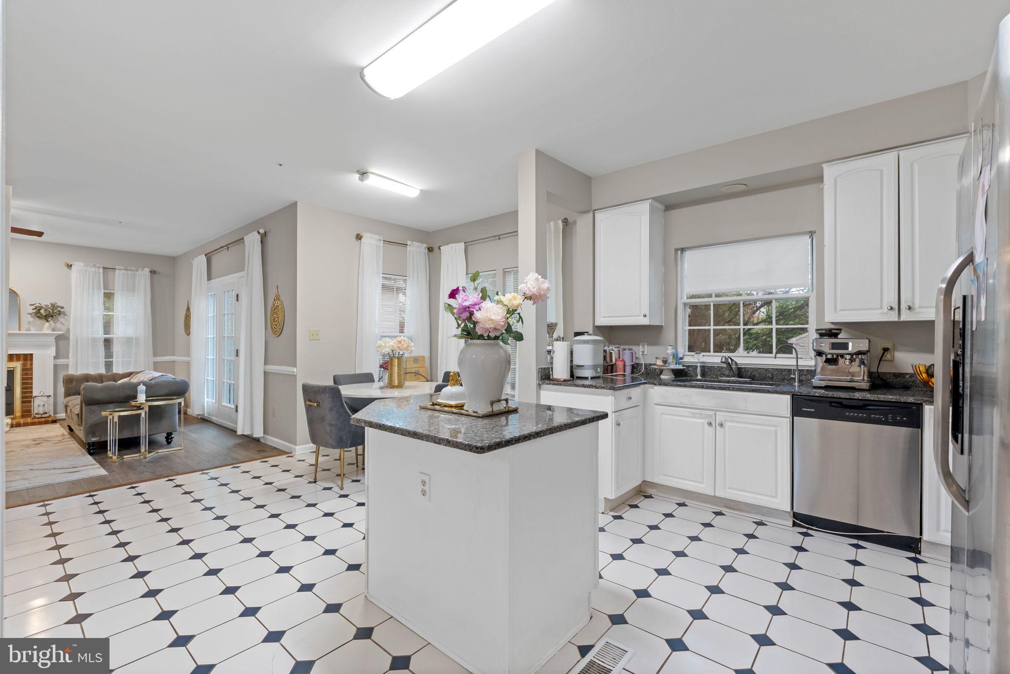 VILLAGE OF CLOPPERS MILL - Residential Lease