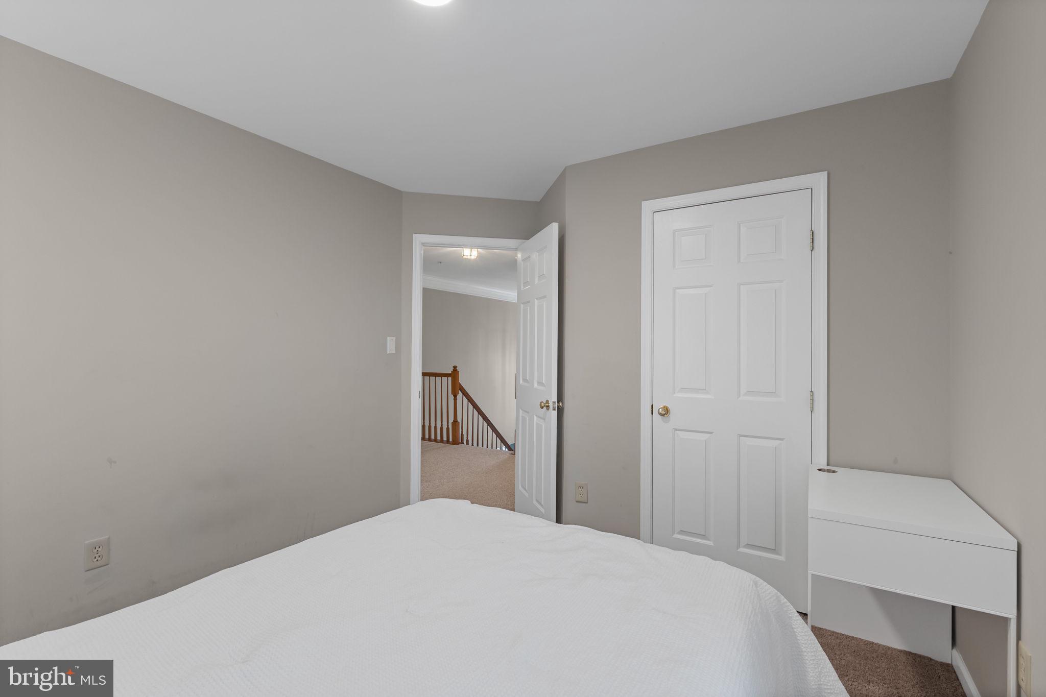 VILLAGE OF CLOPPERS MILL - Residential Lease