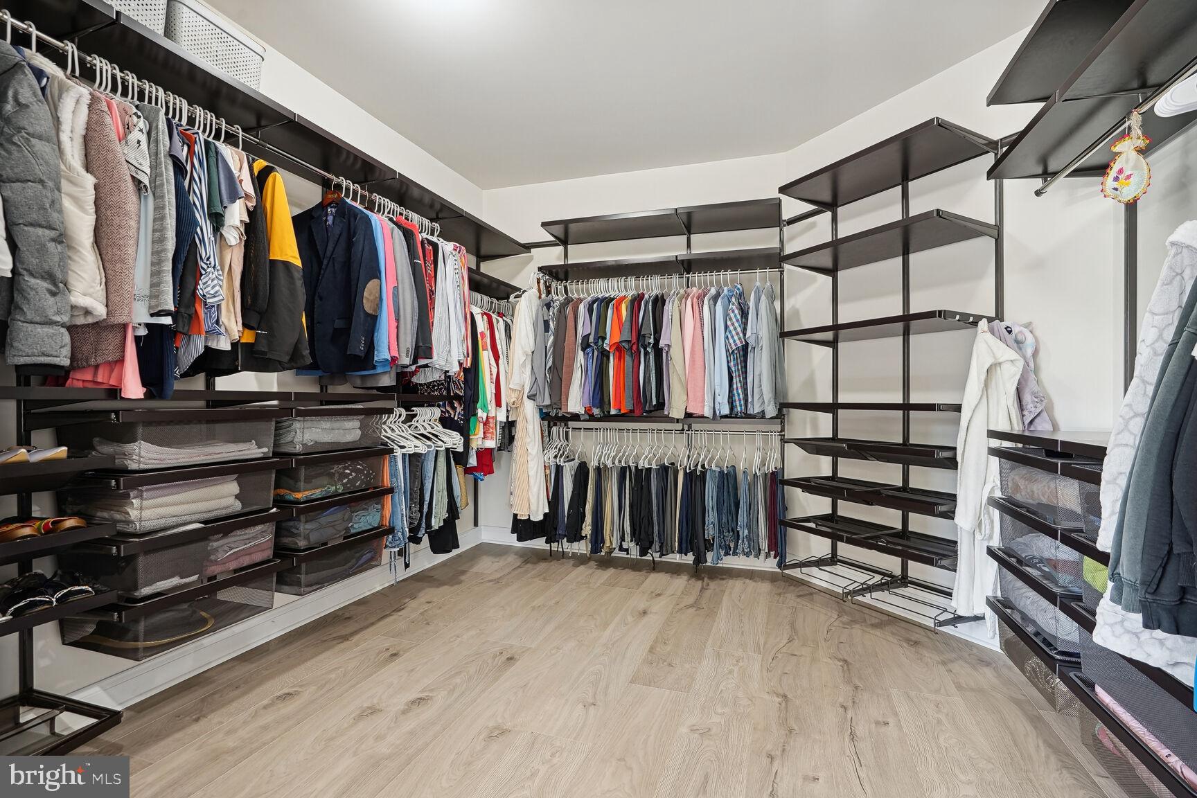 DOMINION VALLEY - Residential