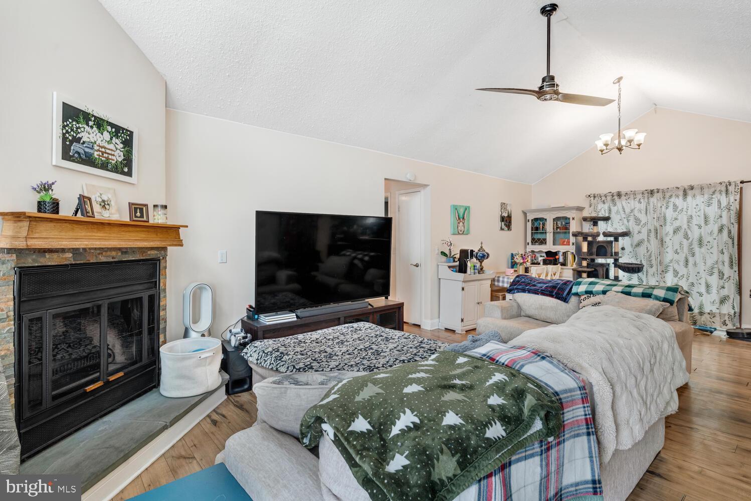 136 COUNTRY CLUB BOULEVARD