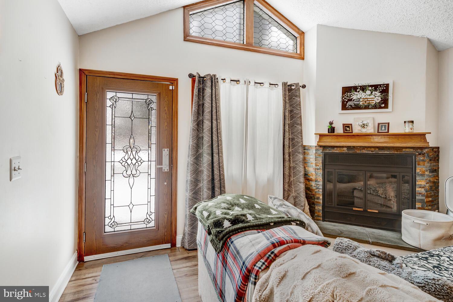 136 COUNTRY CLUB BOULEVARD