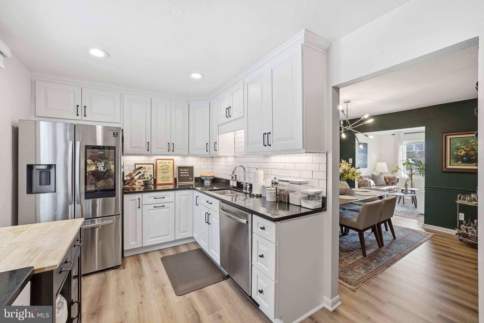 8309 HIGHCLIFFE COURT