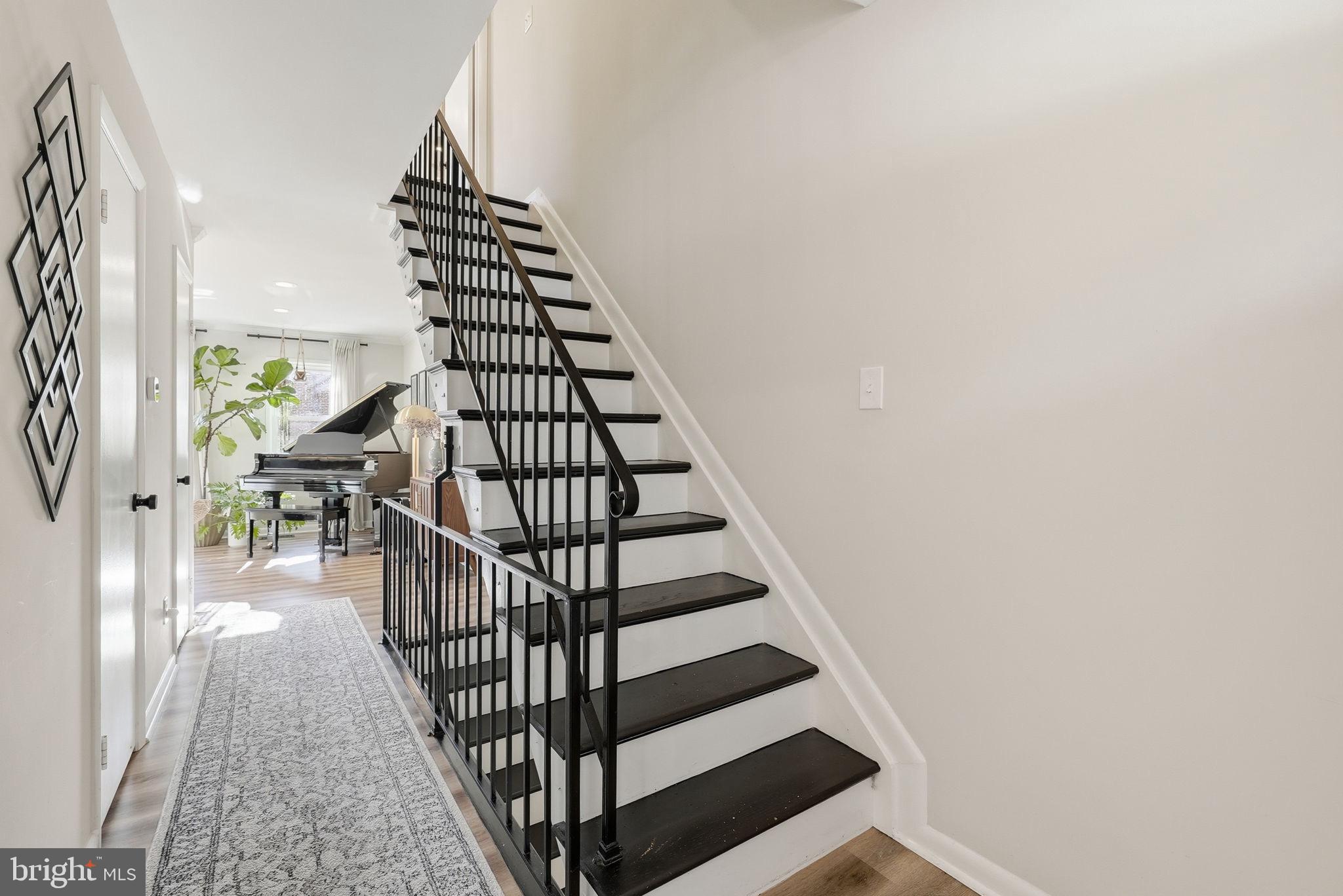 8309 HIGHCLIFFE COURT