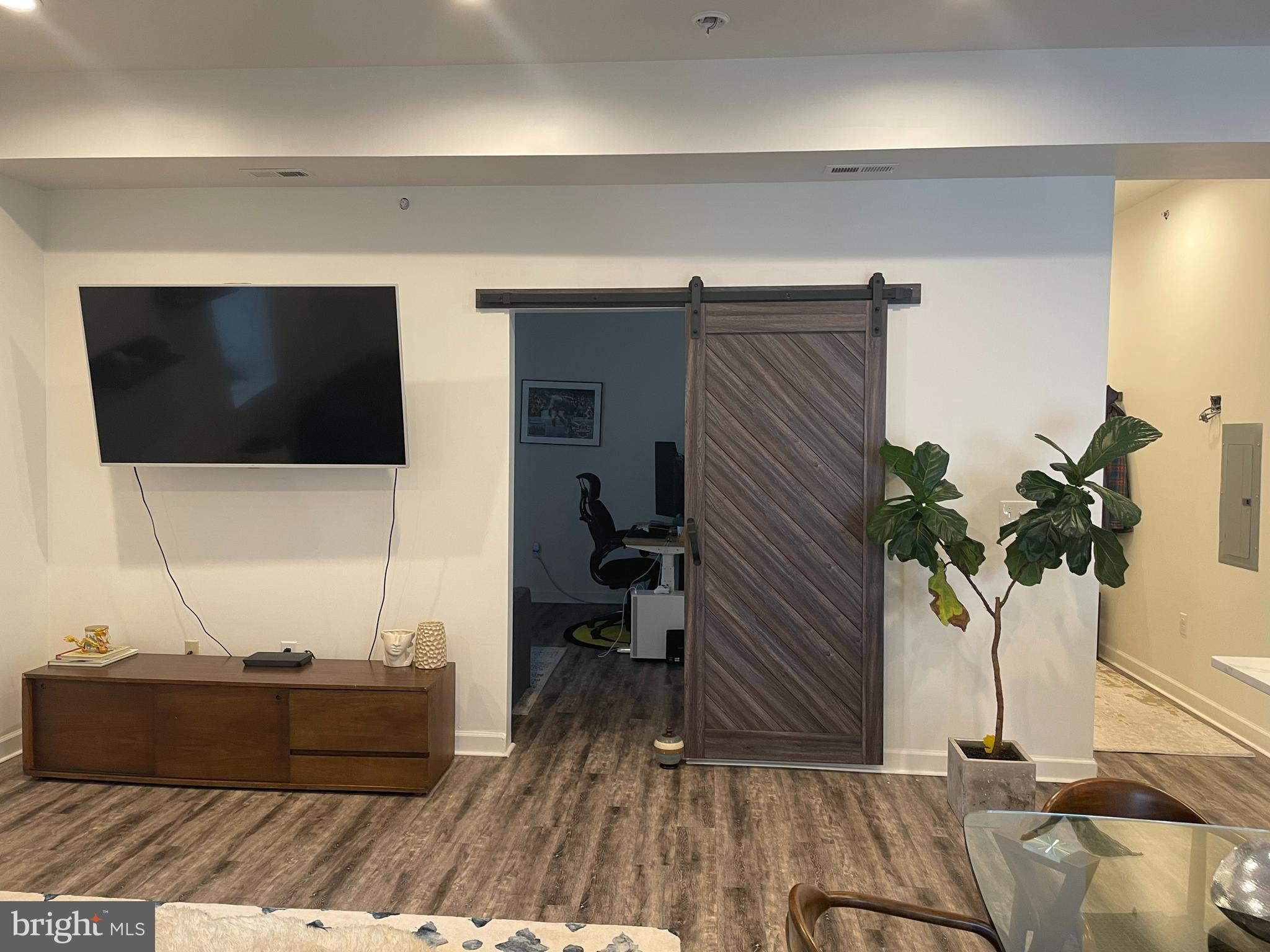 NORTHERN LIBERTIES - Commercial Sale