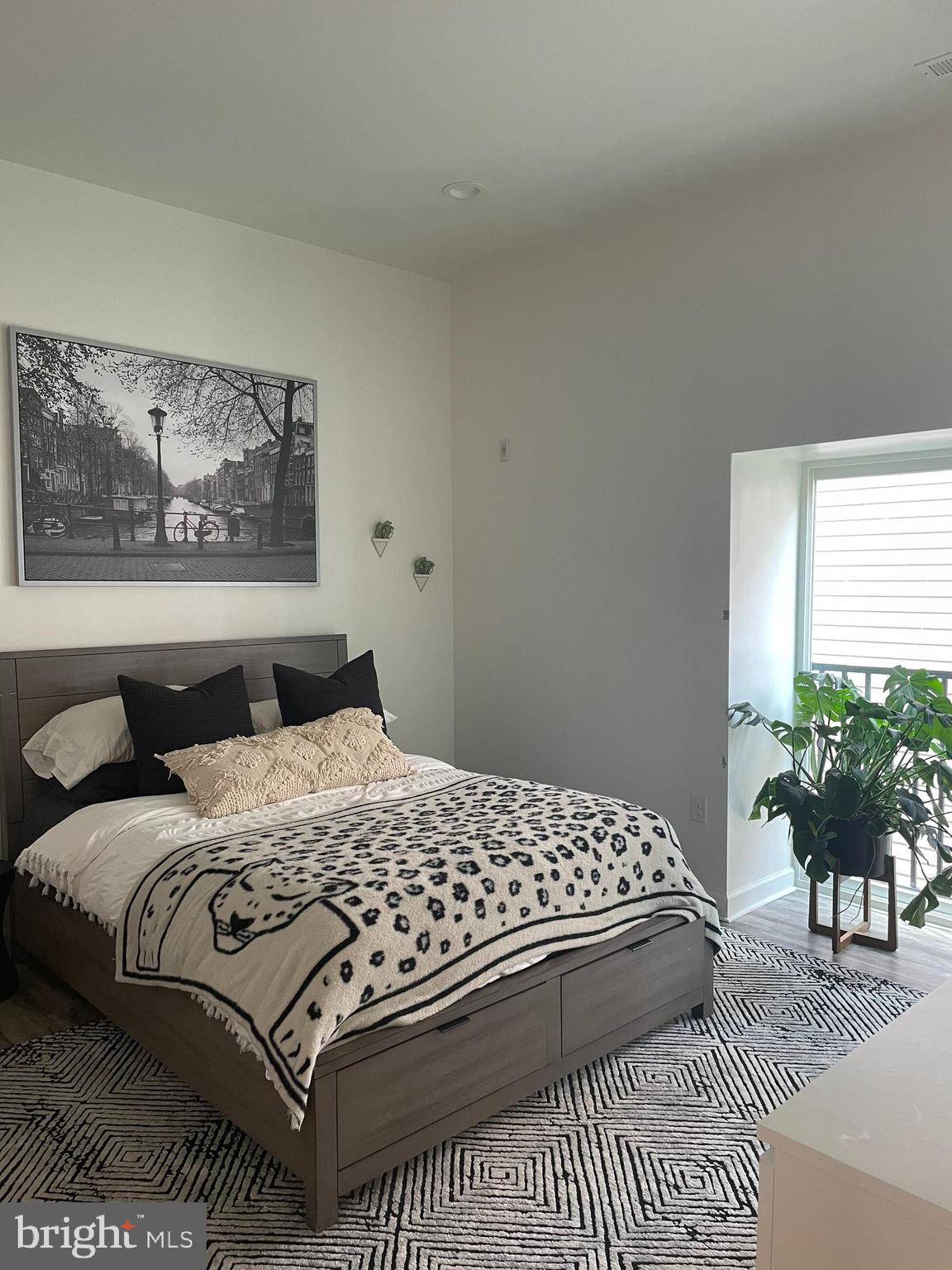 NORTHERN LIBERTIES - Commercial Sale