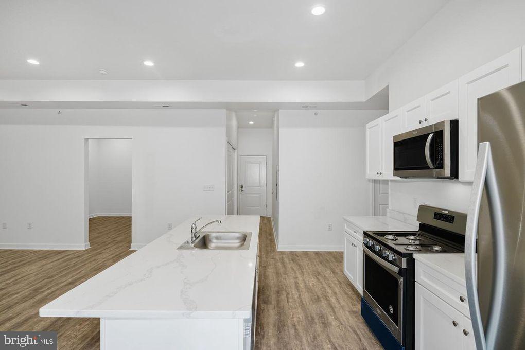 NORTHERN LIBERTIES - Commercial Sale