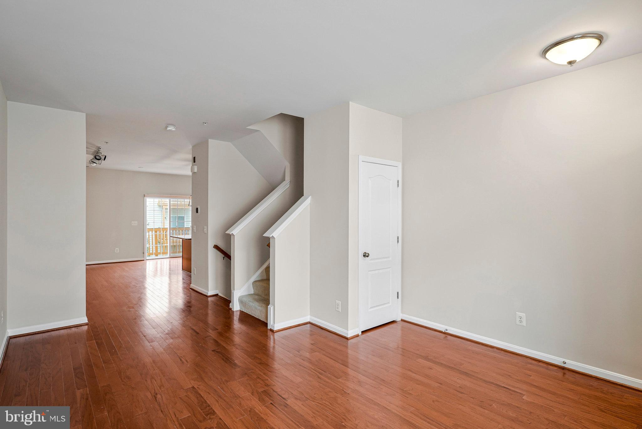 MERCER PARK CONDOMINIUM - Residential Lease