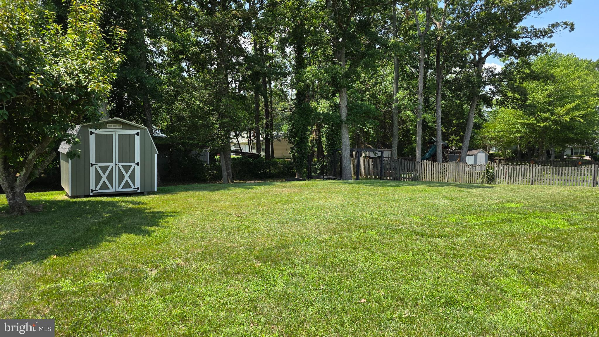 2780 PINEWOOD DRIVE