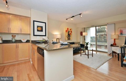 Photo of 7500 Woodmont Avenue #S1003, BETHESDA, MD 20814 (MLS # MDMC2188032)