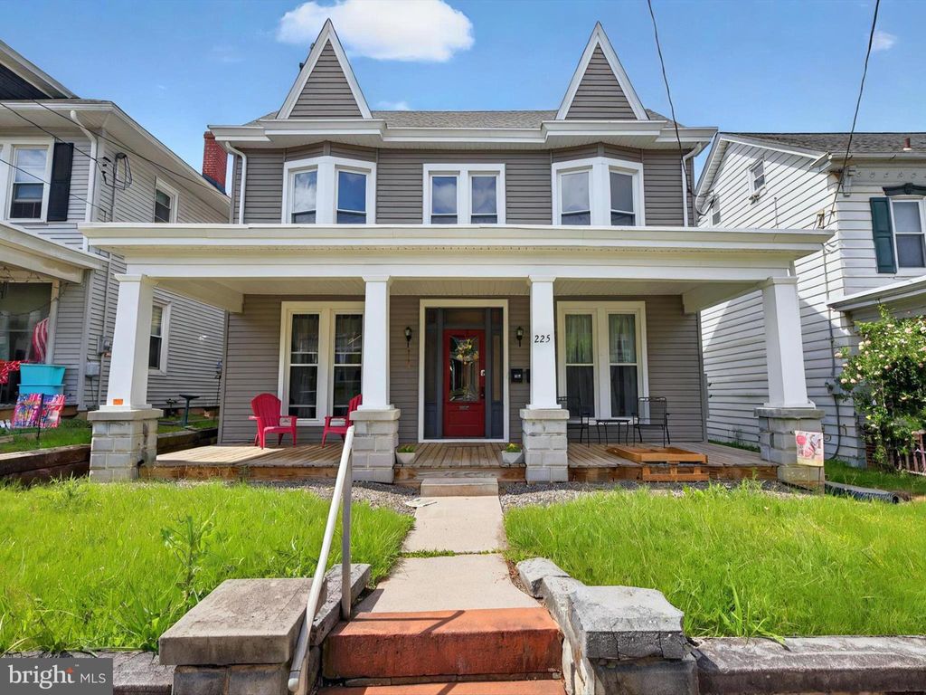 Photo of 225 S State Street, EPHRATA, PA 17522 (MLS # PALA2070528)